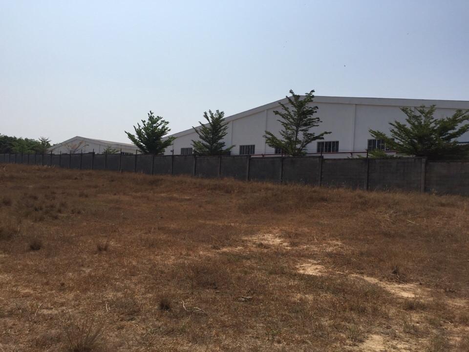 Thi công đất nhà xưởng