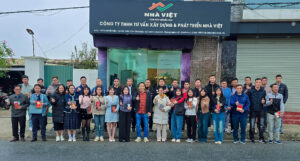 Khai Xuân Nhà Việt Group 2025
